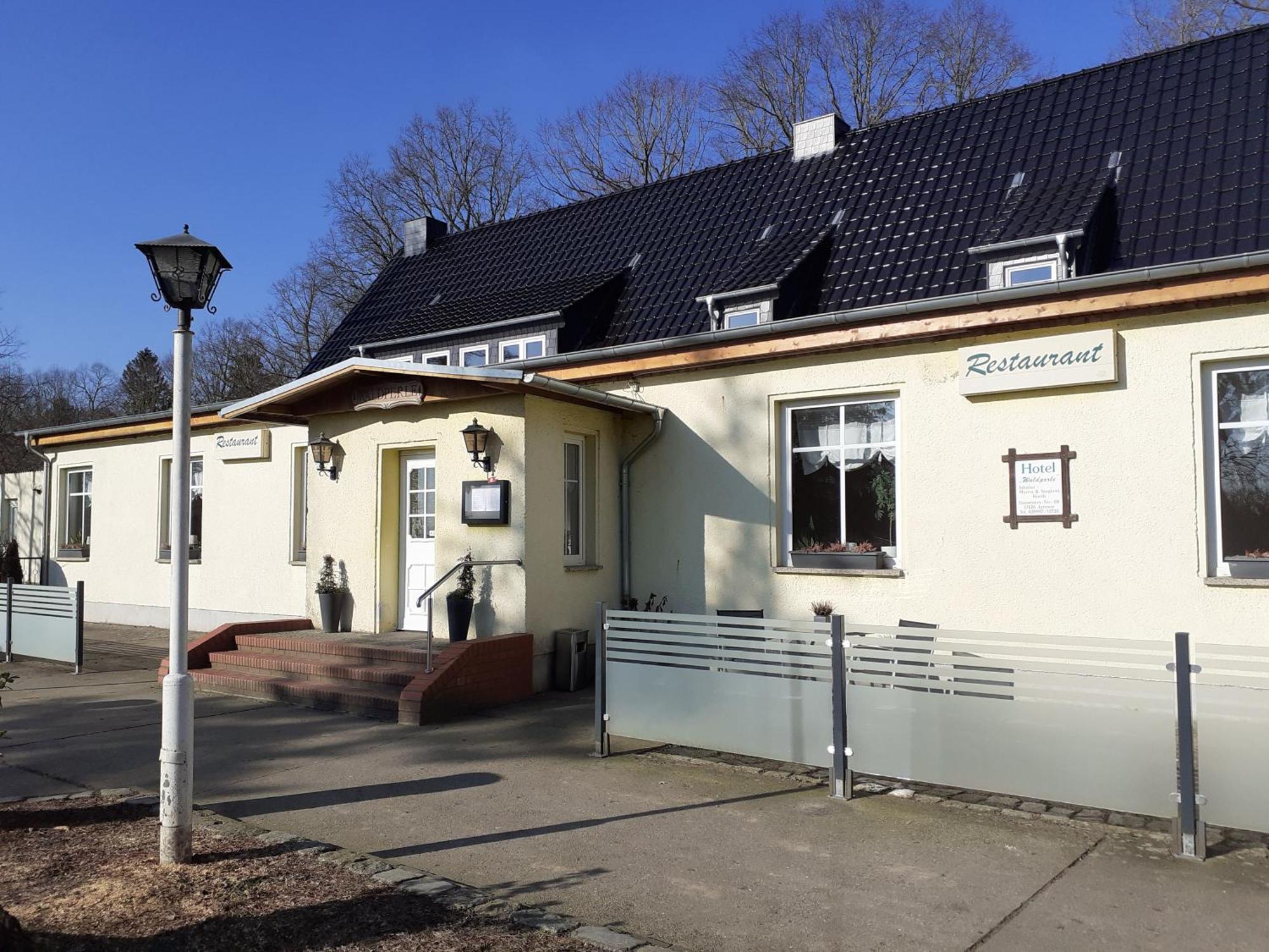 Hotel Waldperle Jarmen Esterno foto